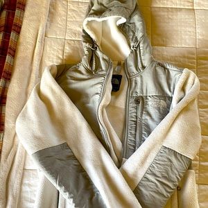 Medium North Face White Jacket